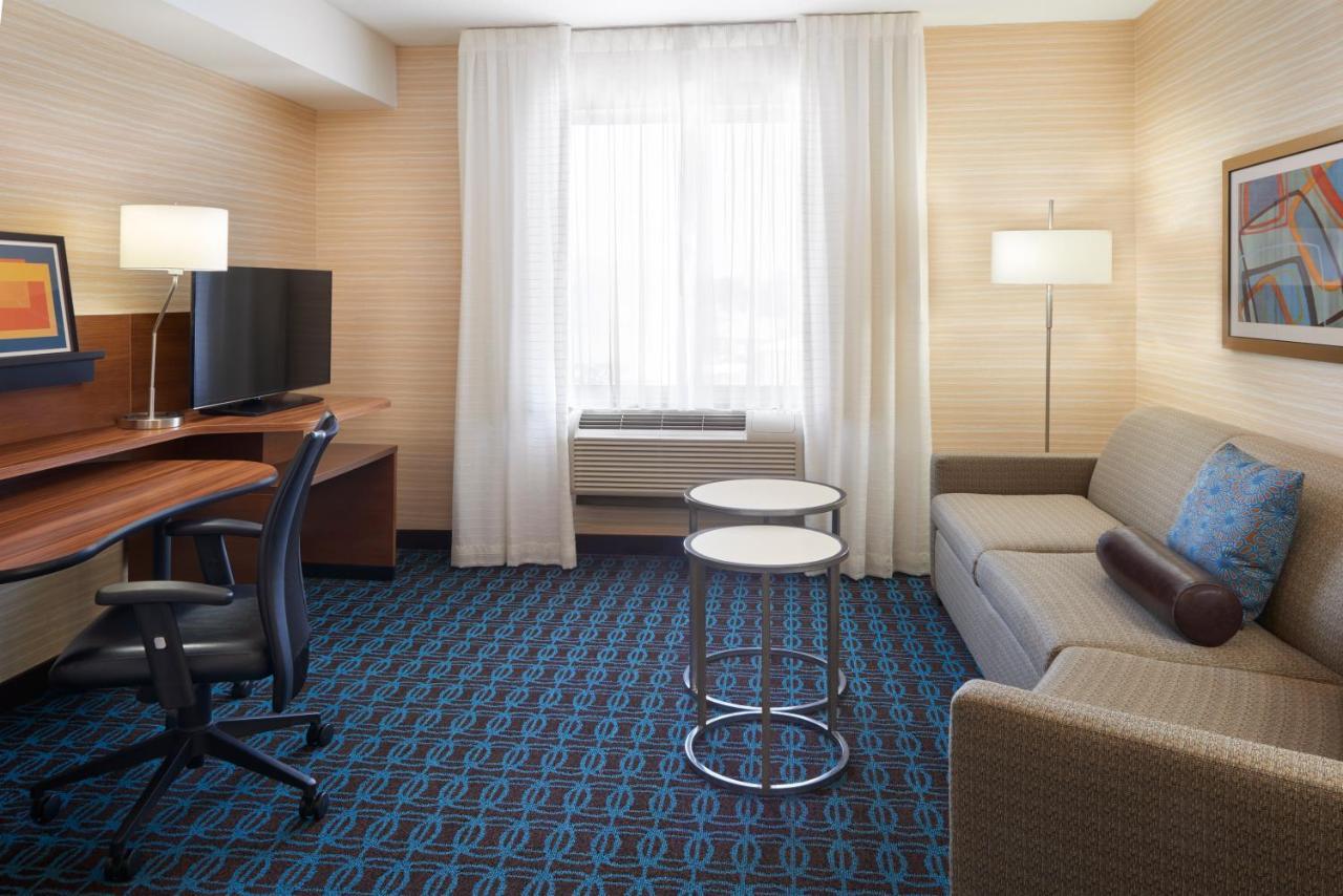 Fairfield Inn & Suites By Marriott Беррі Екстер'єр фото