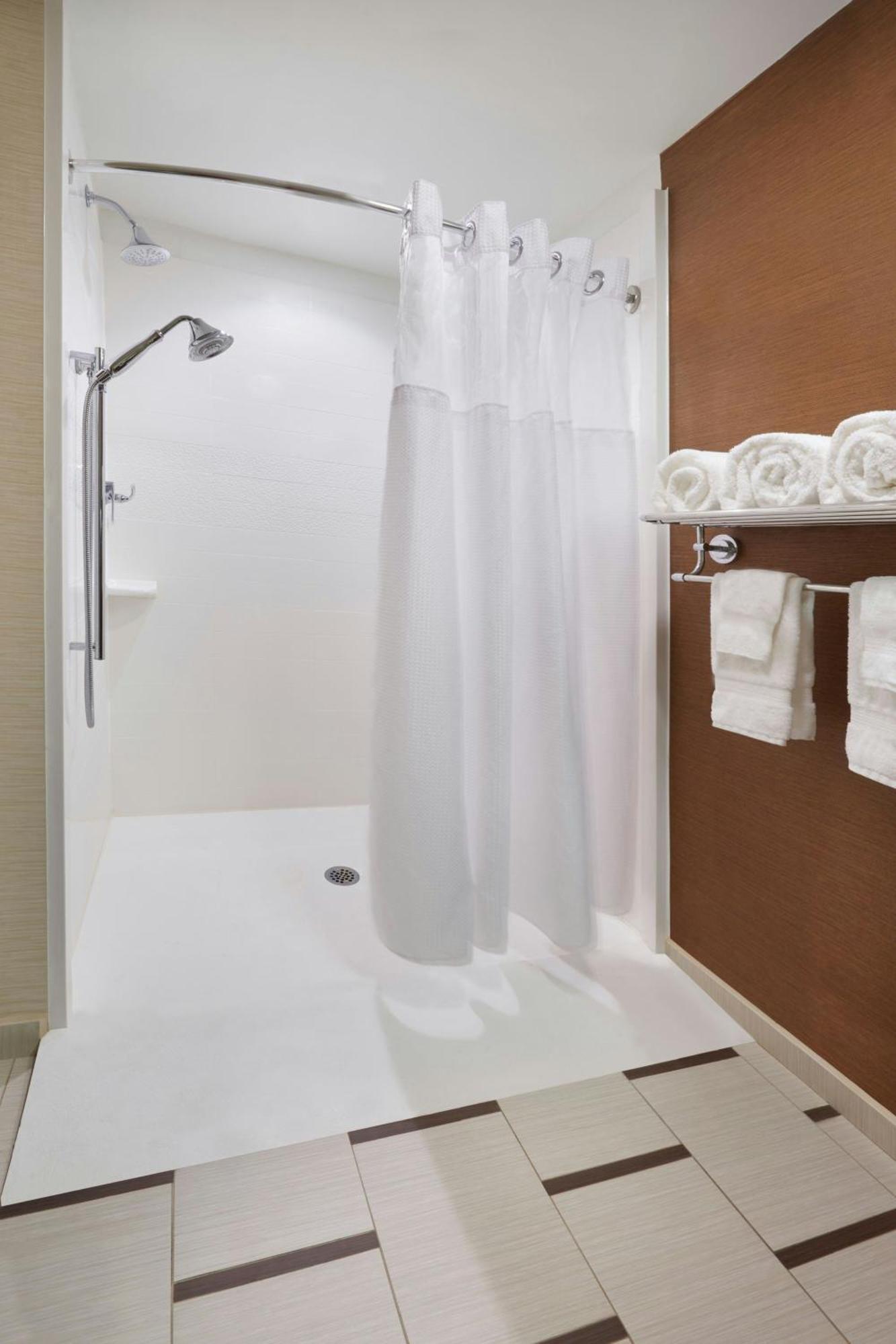 Fairfield Inn & Suites By Marriott Беррі Екстер'єр фото
